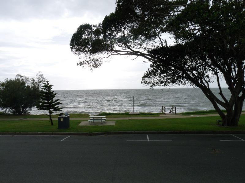 81 Flinders Parade, Scarborough QLD 4020