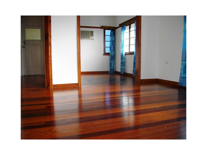 5 Cyril Street, Camp Hill QLD 4152