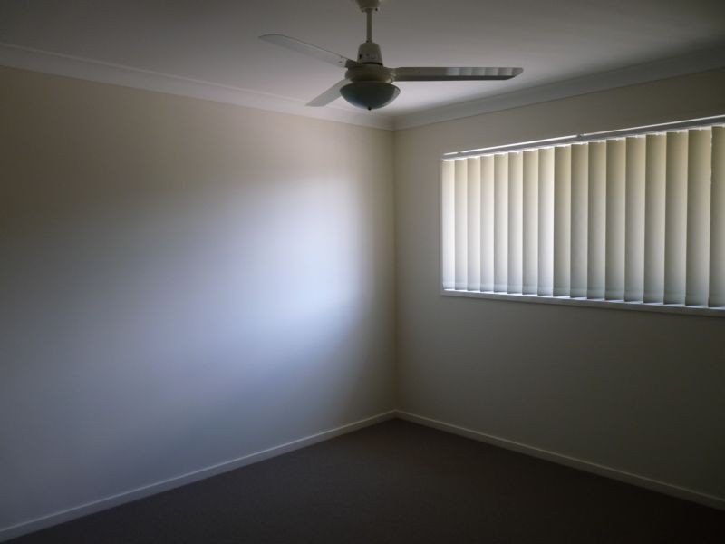 2/206 Wondall road, Manly West QLD 4179