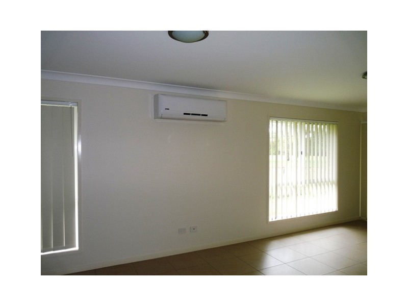 1/206 Wondall road, Manly West QLD 4179