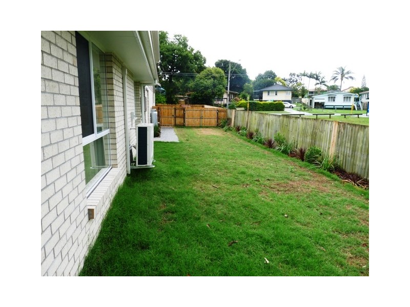 1/206 Wondall road, Manly West QLD 4179