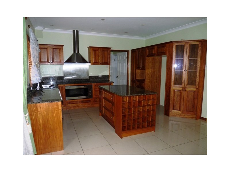 13 Hurd Tce, Morningside QLD 4170