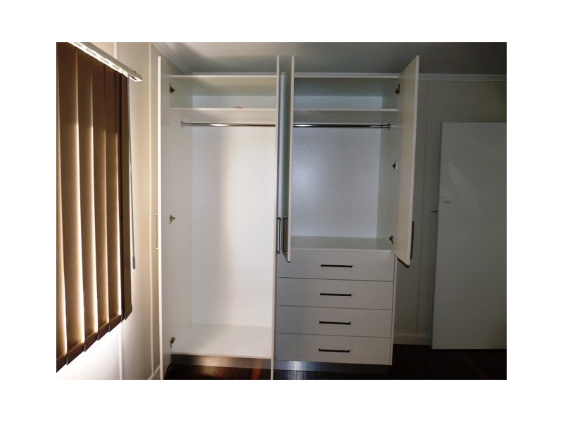 11 Camelia Street, Cannon Hill QLD 4170