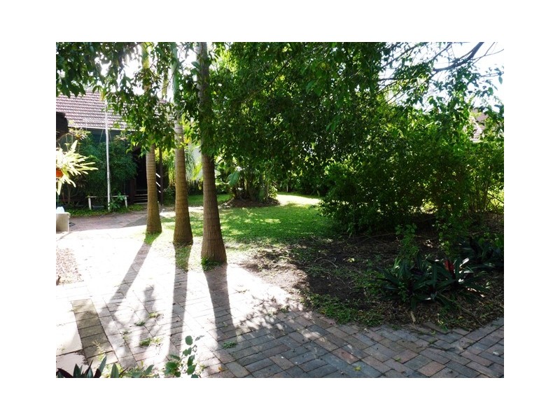 145 Junction Road, Morningside QLD 4170