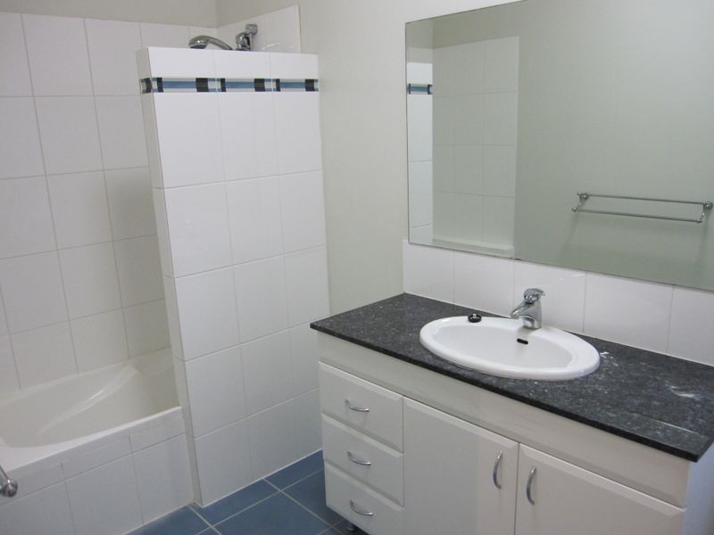 41 Longfellow Street, Norman Park QLD 4170