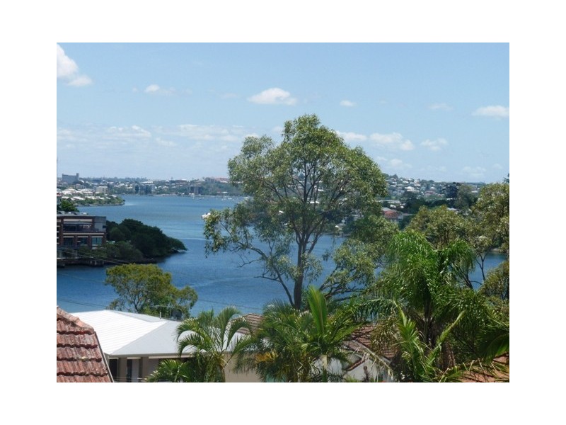 24/96 Norman Cresent, Norman Park QLD 4170