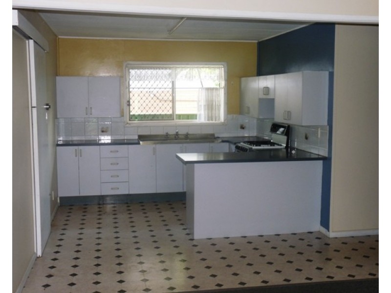 1/40 Burn Street, Camp Hill QLD 4152