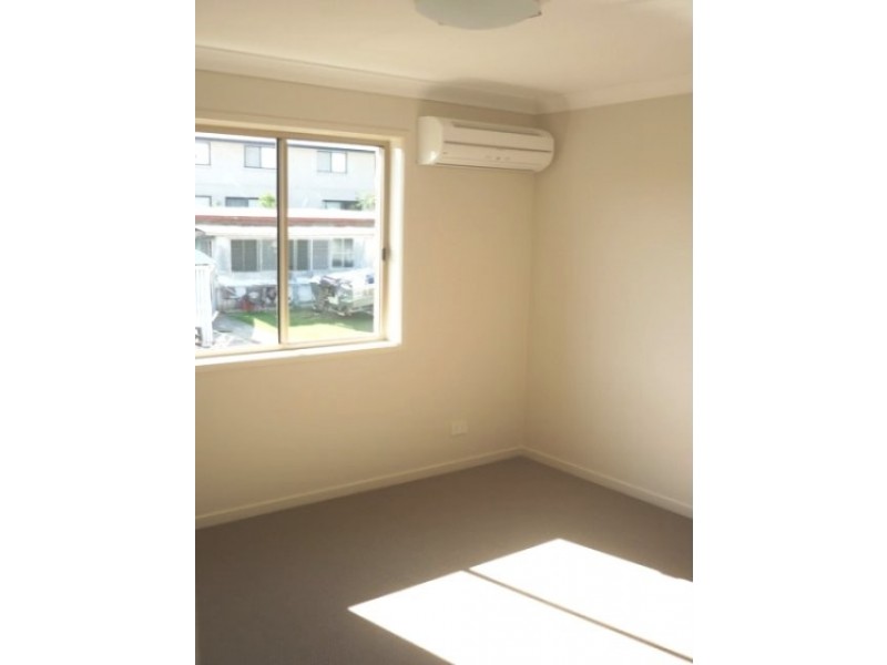 4/32 Herbertson Rd, Carina Heights QLD 4152