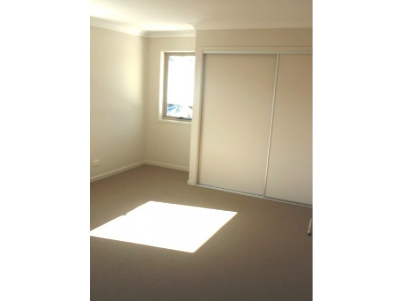 4/32 Herbertson Rd, Carina Heights QLD 4152