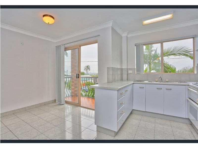 3/52 Miles Street, Hawthorne QLD 4171