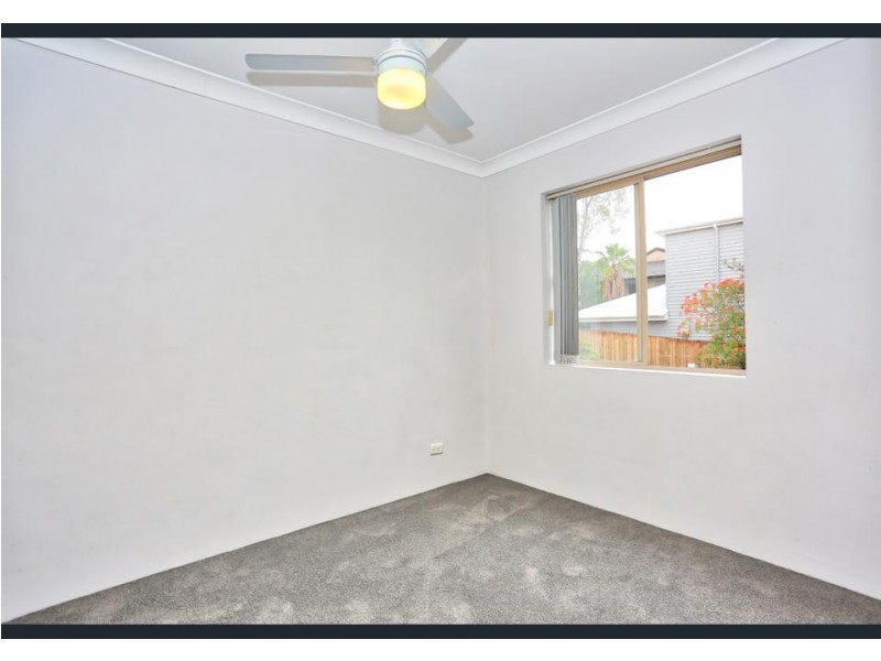 3/52 Miles Street, Hawthorne QLD 4171