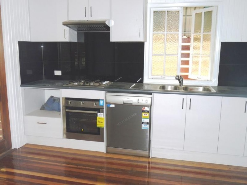 352 Wynnum Road, Norman Park QLD 4170