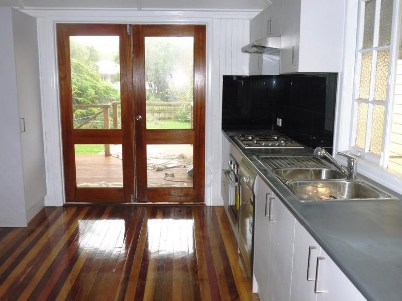 352 Wynnum Road, Norman Park QLD 4170