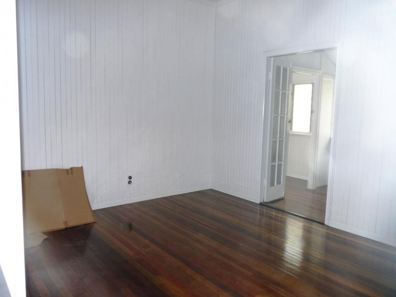 352 Wynnum Road, Norman Park QLD 4170