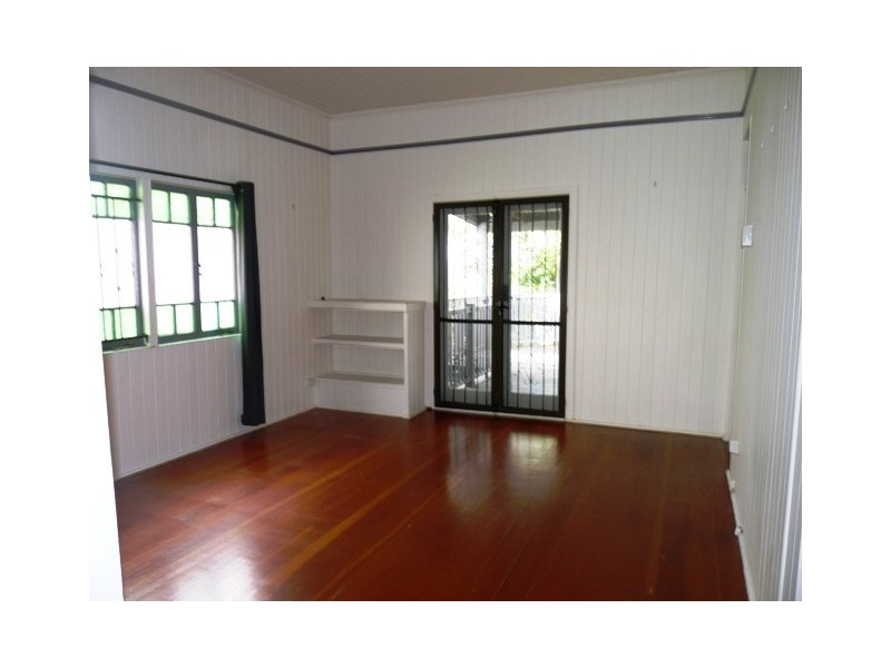 17 Agnew Street, Norman Park QLD 4170