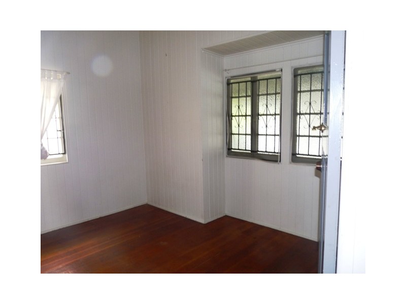 17 Agnew Street, Norman Park QLD 4170