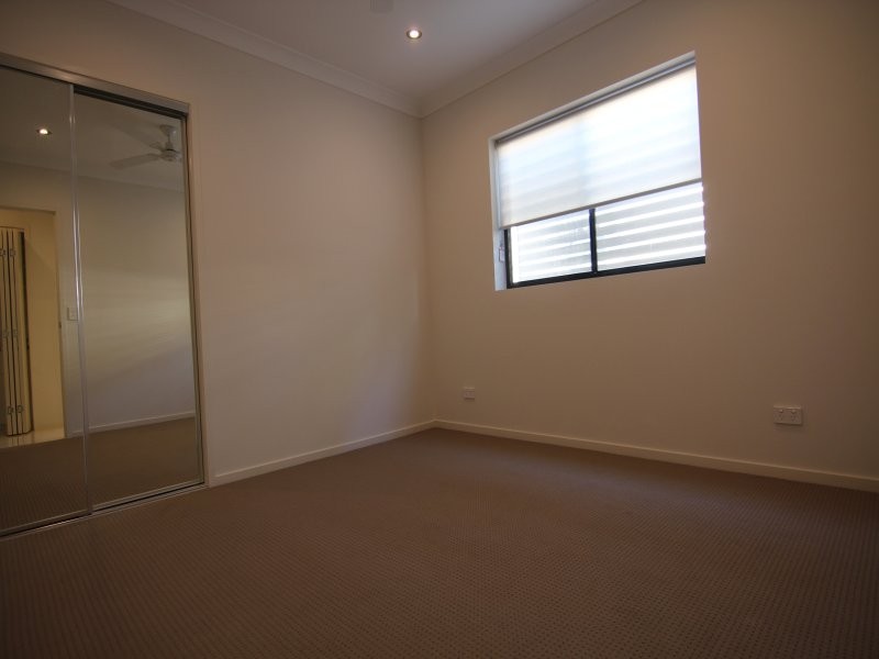 4/255 Wynnum Road, Norman Park QLD 4170