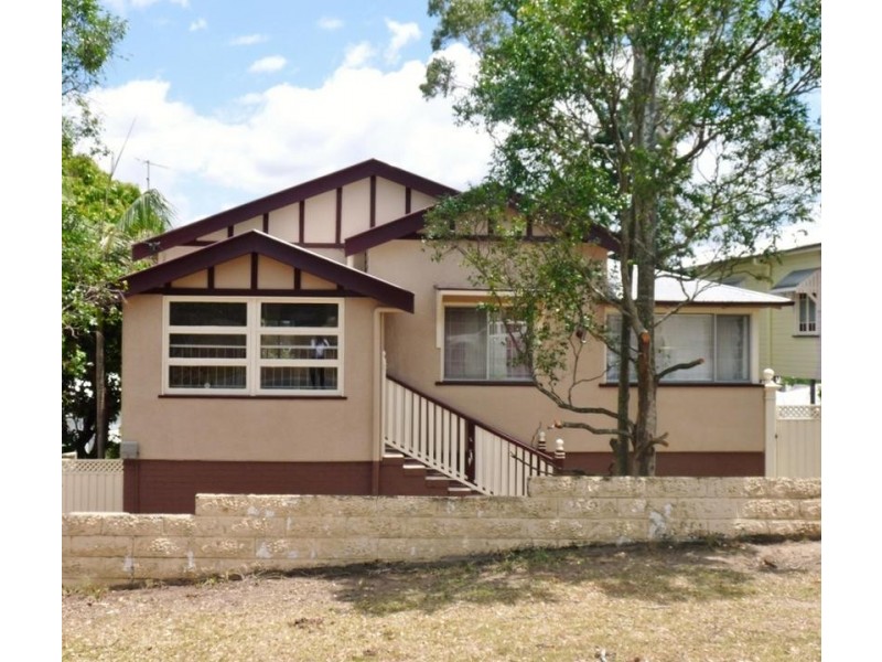 19 Combles Road, Camp Hill QLD 4152