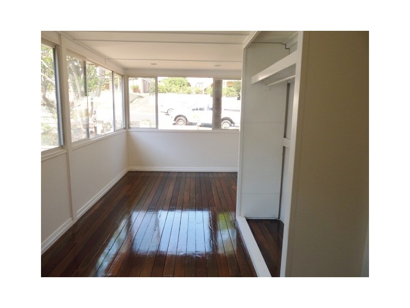 19 Combles Road, Camp Hill QLD 4152