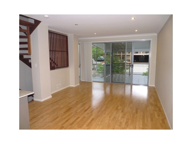 64 Grayson Street, Morningside QLD 4170