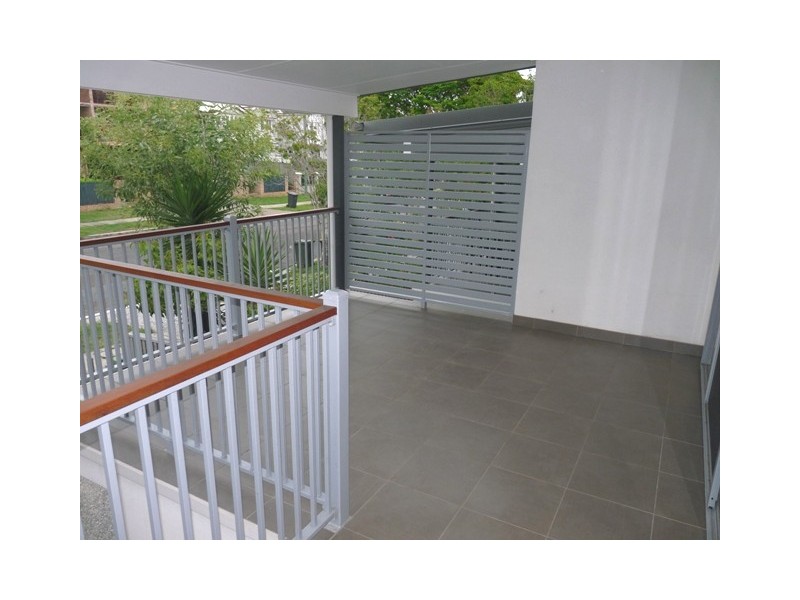 64 Grayson Street, Morningside QLD 4170