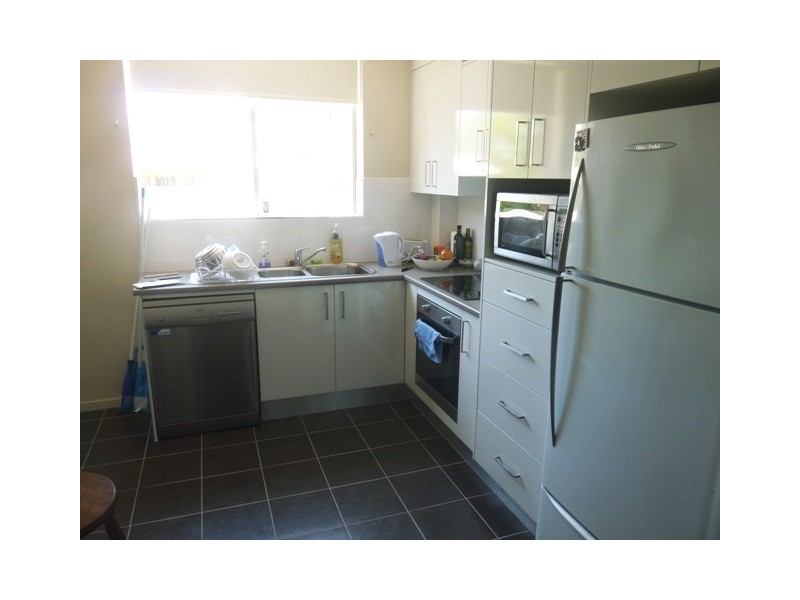 2/58 Dutton Street, Hawthorne QLD 4171