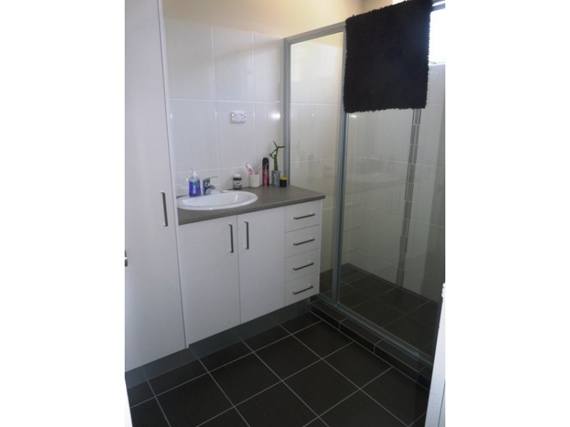 2/58 Dutton Street, Hawthorne QLD 4171