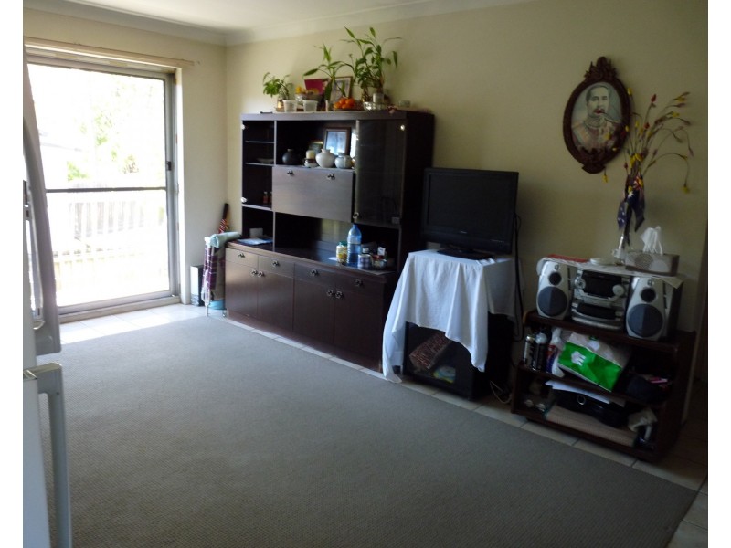 2/11 Lawson Street, Morningside QLD 4170