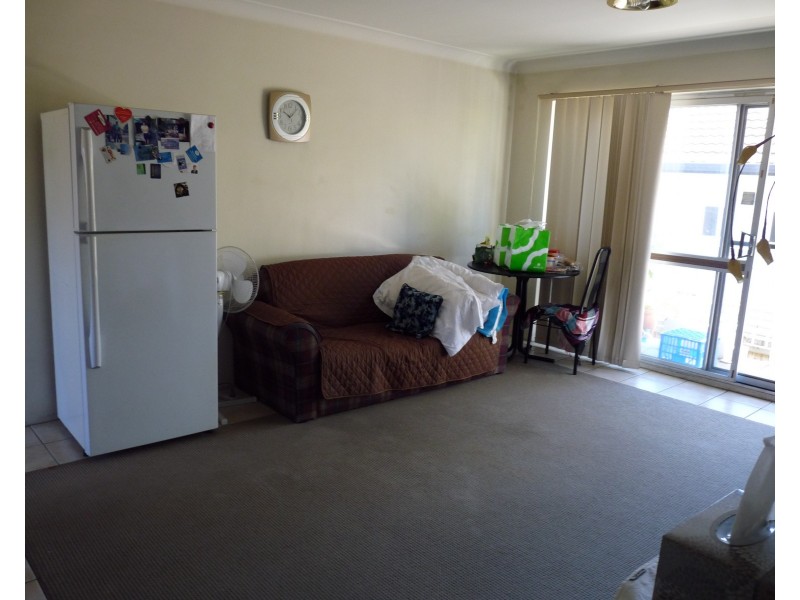 2/11 Lawson Street, Morningside QLD 4170