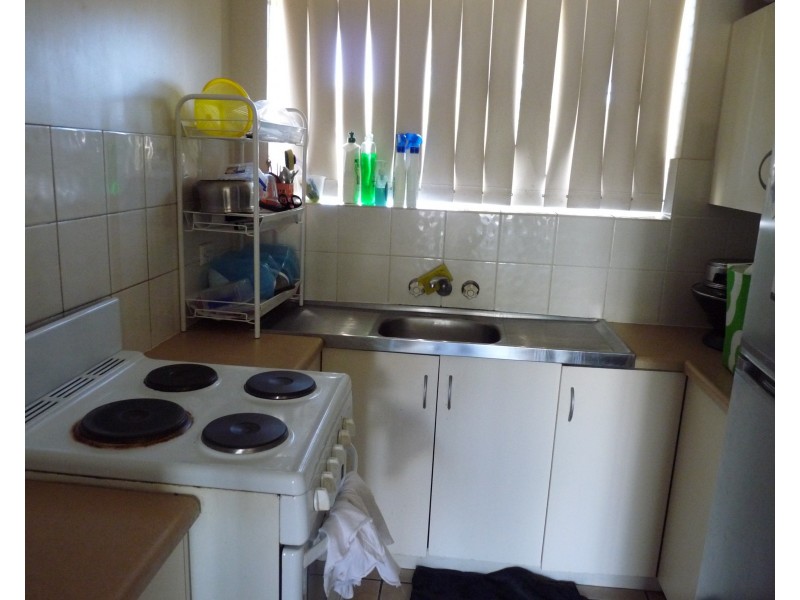 2/11 Lawson Street, Morningside QLD 4170