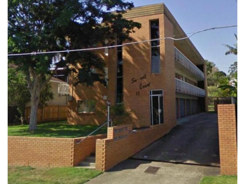 2/11 Lawson Street, Morningside QLD 4170