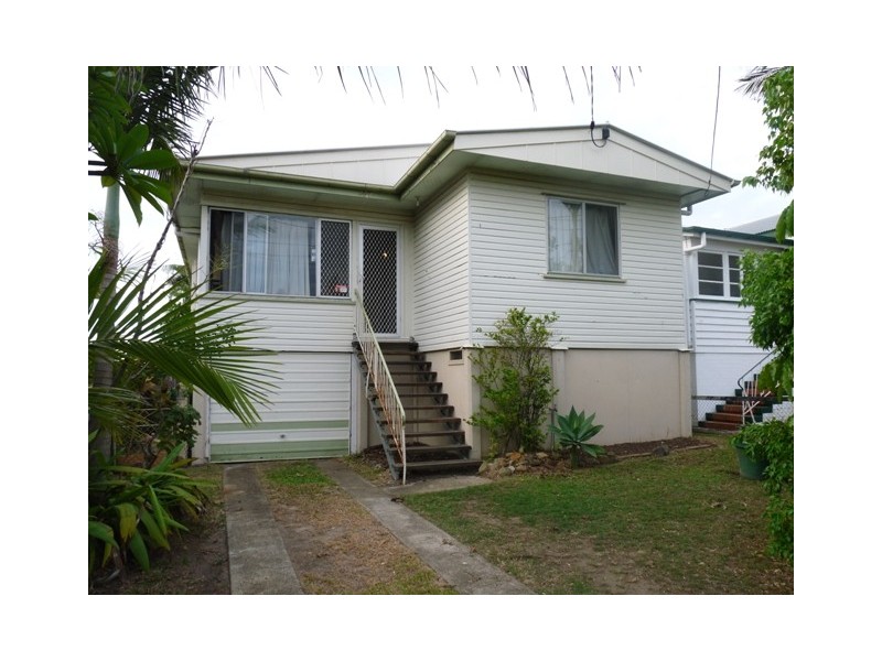 12 Erica Street, Cannon Hill QLD 4170