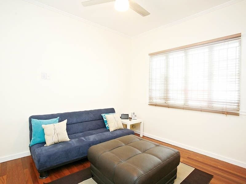 57 Paramount Terrace, Morningside QLD 4170