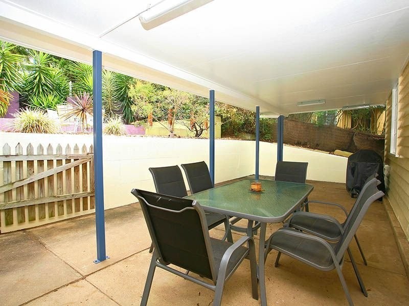 57 Paramount Terrace, Morningside QLD 4170