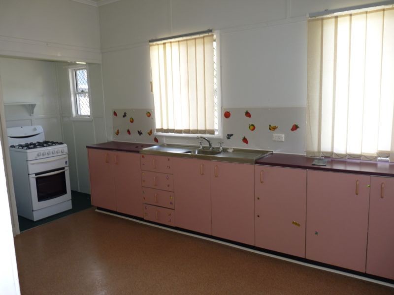 276 Nursery Road, Holland Park QLD 4121