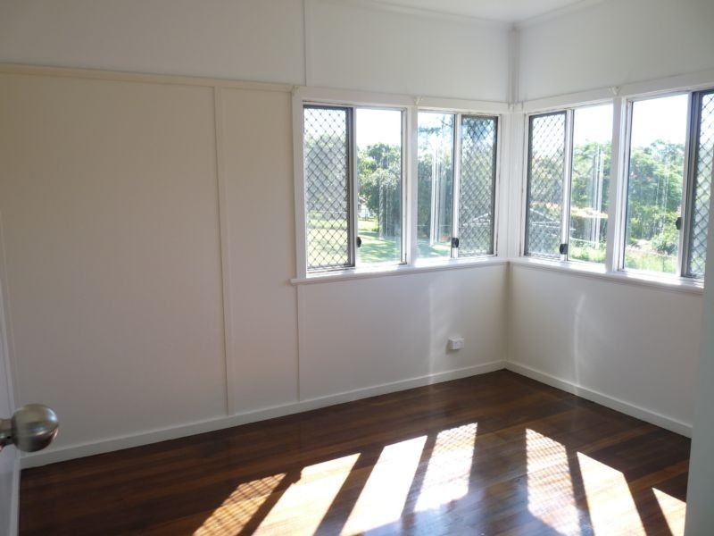 32 Viminal Hills Cres, Seven Hills QLD 4170