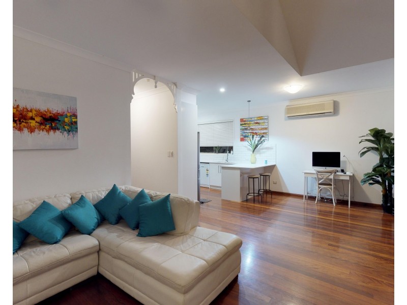 Bardon QLD 4065