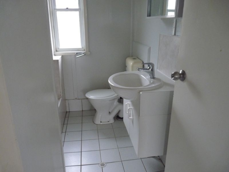 42 Cape Street, Holland Park QLD 4121