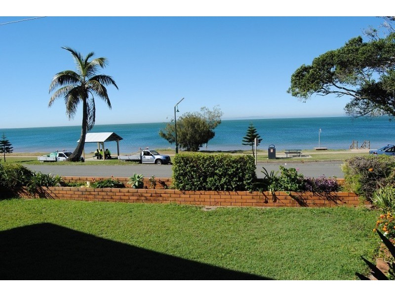 81 Flinders Pde, Scarborough QLD 4020