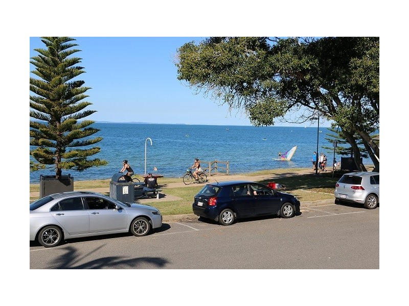 81 Flinders Pde, Scarborough QLD 4020