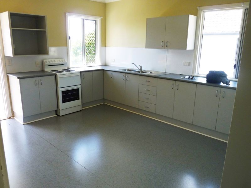 8 Winstanley Street, Carina Heights QLD 4152