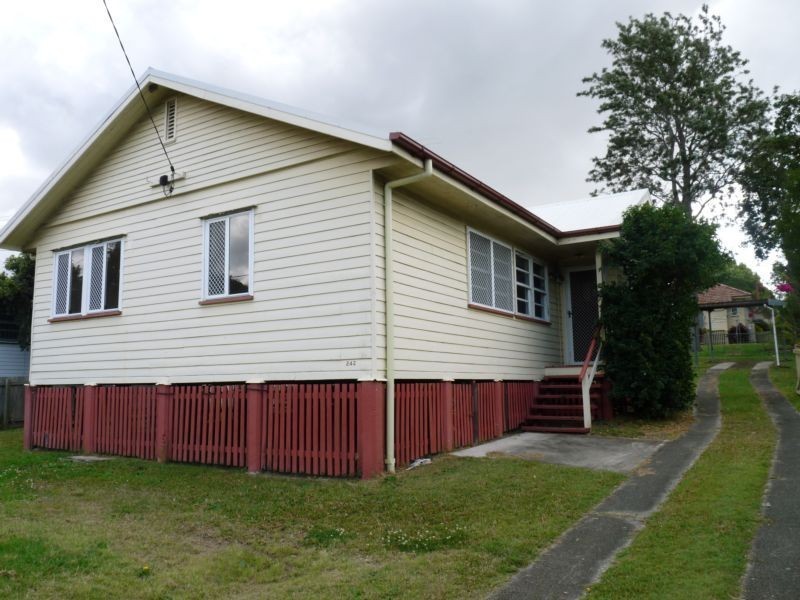 242 Creek Road, Mount Gravatt East QLD 4122