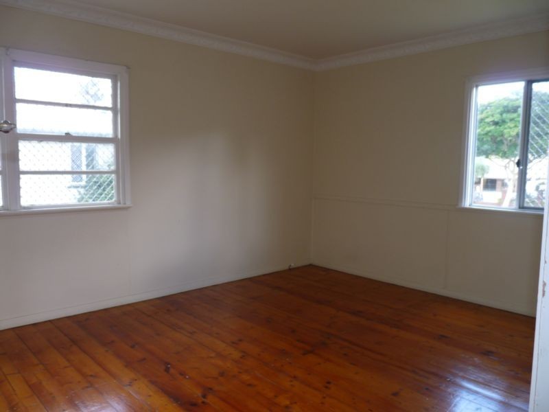 242 Creek Road, Mount Gravatt East QLD 4122