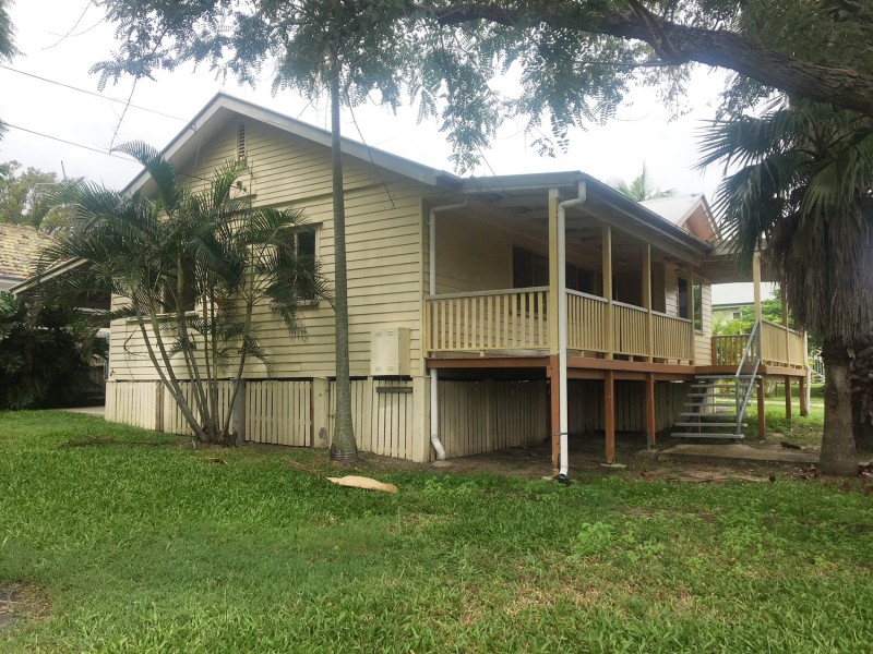 1 Winstanley Street, Carina Heights QLD 4152