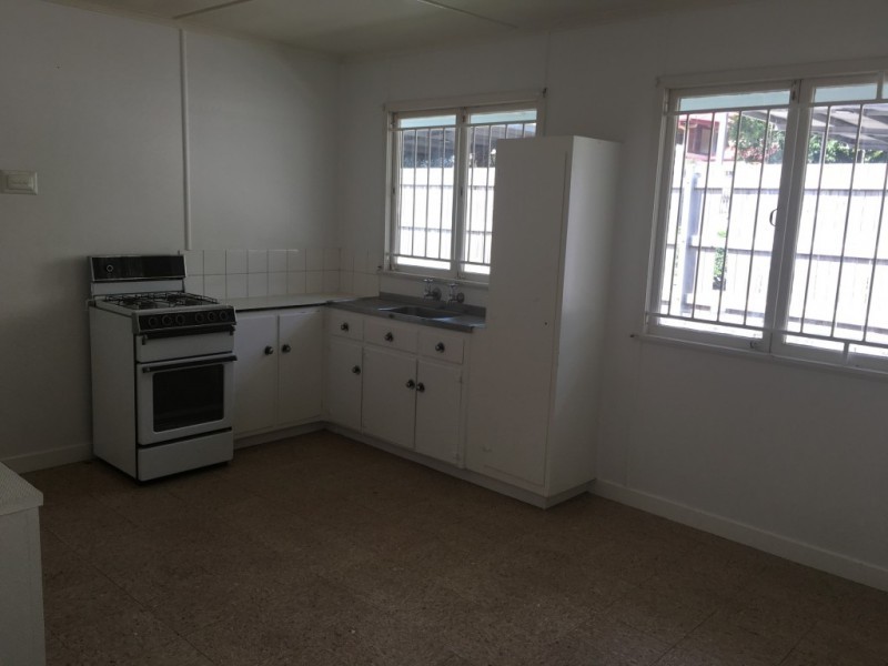 288 Nursery Road, Holland Park QLD 4121