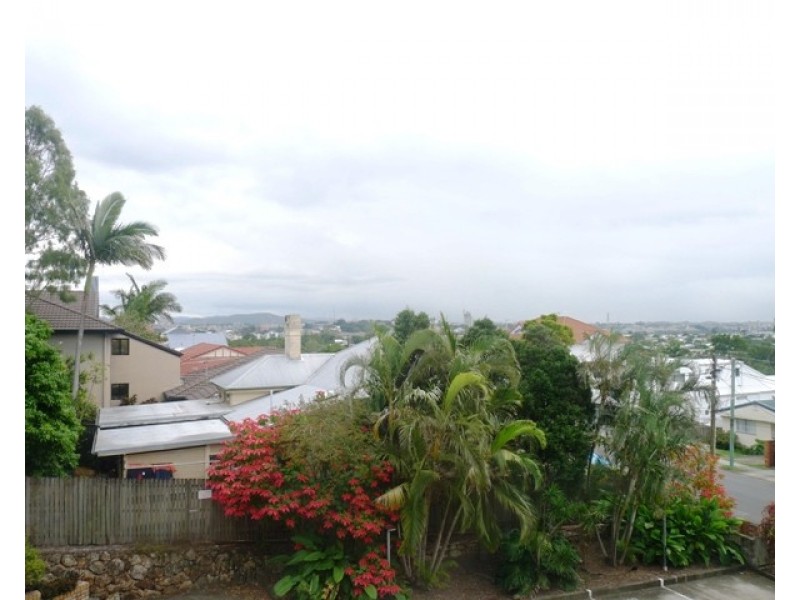 8/52 Miles Street, Hawthorne QLD 4171