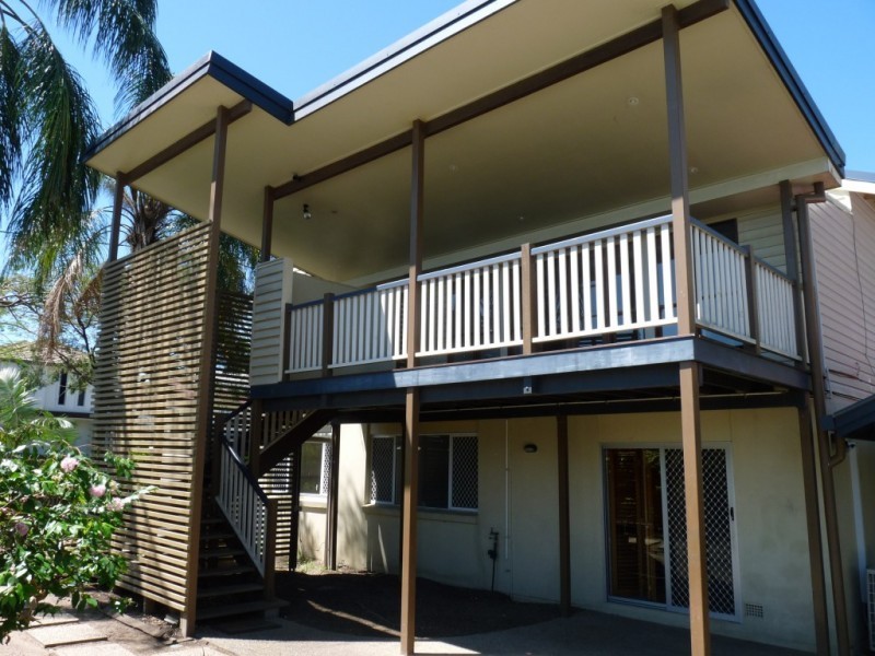 55 Gordon Street, Hawthorne QLD 4171