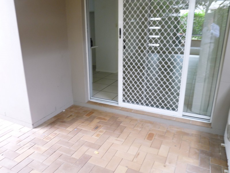 2/98 Thynne Road, Morningside QLD 4170