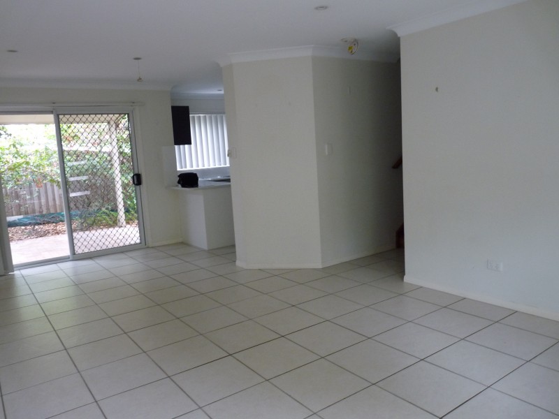 2/98 Thynne Road, Morningside QLD 4170