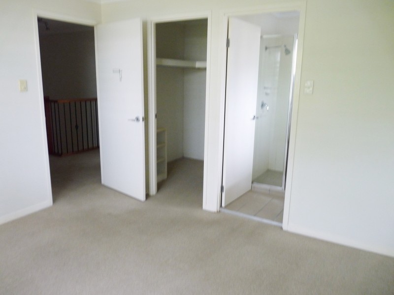 2/98 Thynne Road, Morningside QLD 4170